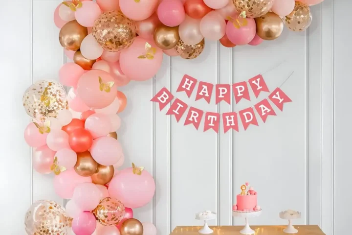 birth-day-balloon-arch